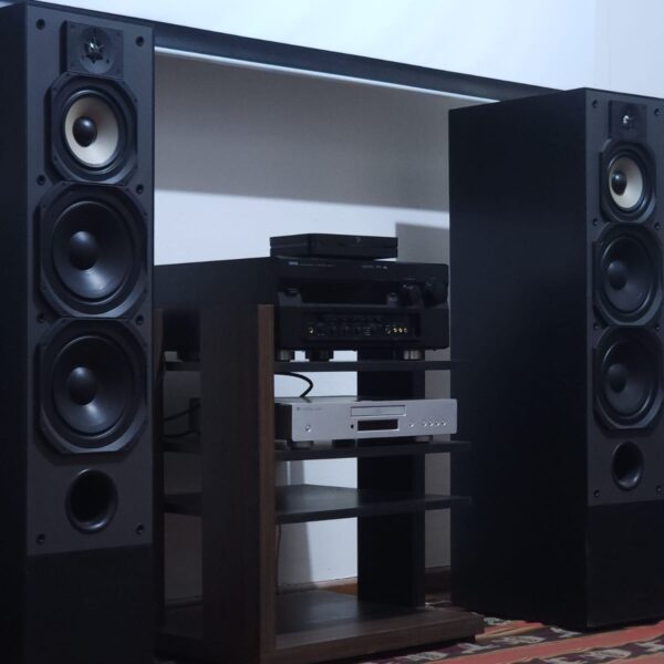 Sistema Yamaha DSP-A1 + Paradigm Studio Reference 100 + CD Player Cambridge 650